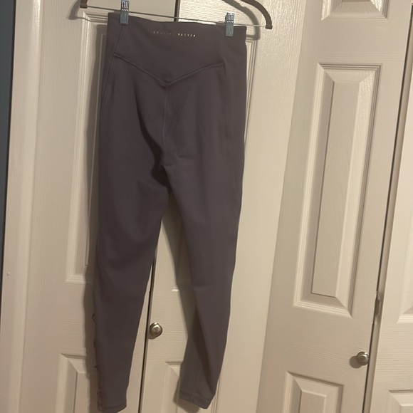 NWOT Victoria's Secret incredible essential legging in lavender size small - Picture 10 of 14